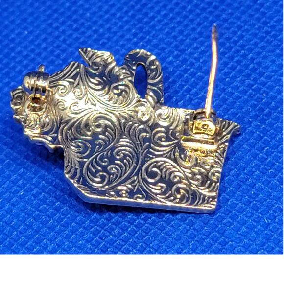 VNTG Gold Toned Picnic Basket Pin With Pastel Pink Roses & Pearls Brand 1928 - Picture 6 of 7